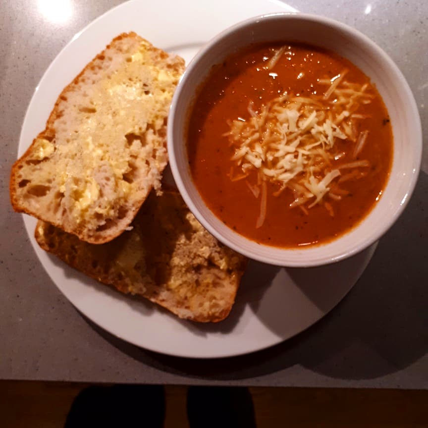 creamy-tomato-courgette-soup.jpg